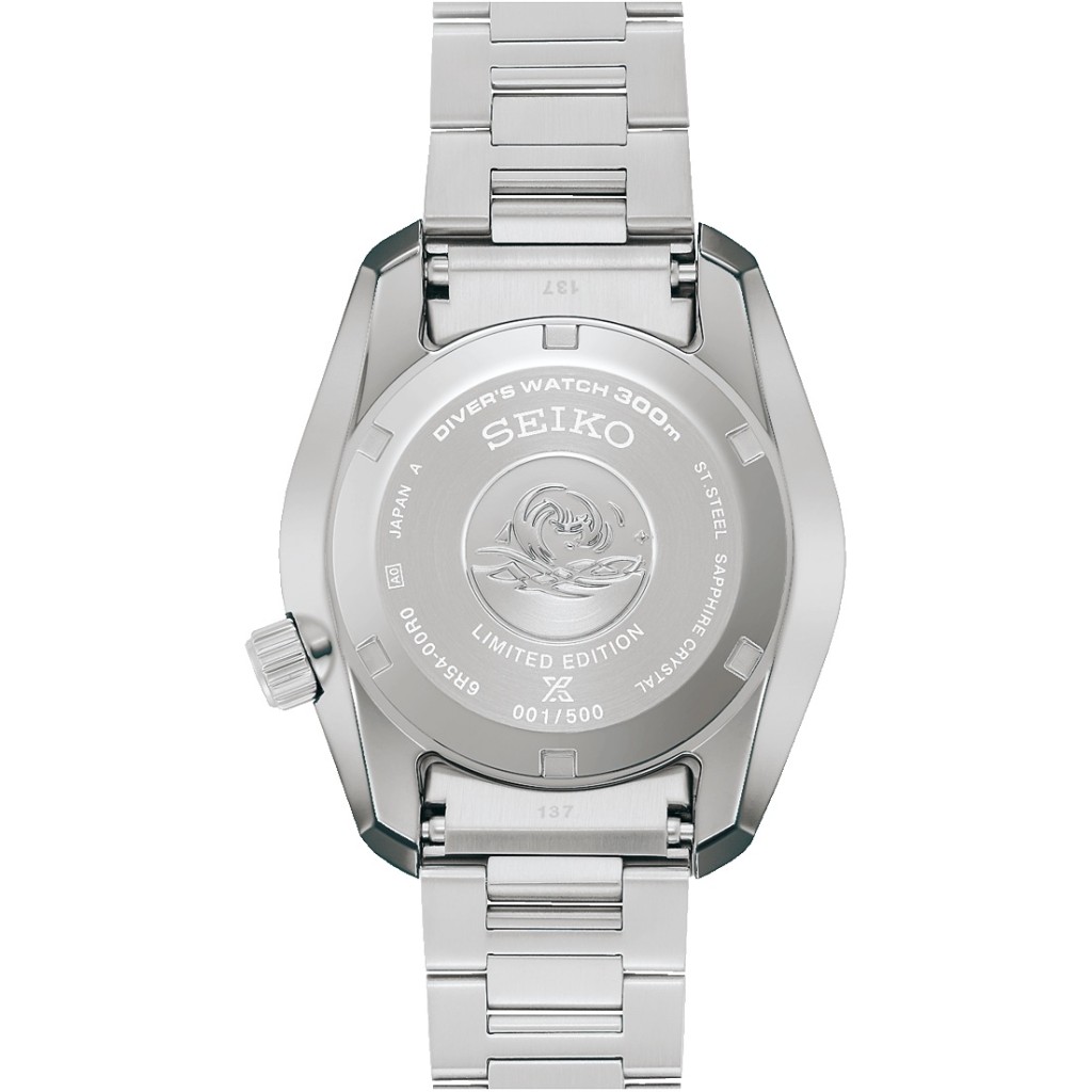 搭载价位较亲民的中级6R系列，而非旗舰级8R机芯。