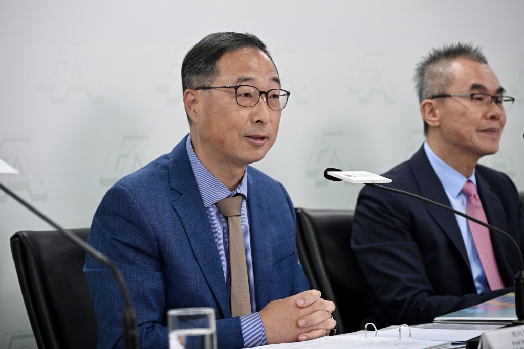 考評局秘書長魏向東。蘇正謙攝 考評局秘書長魏向東。蘇正謙攝