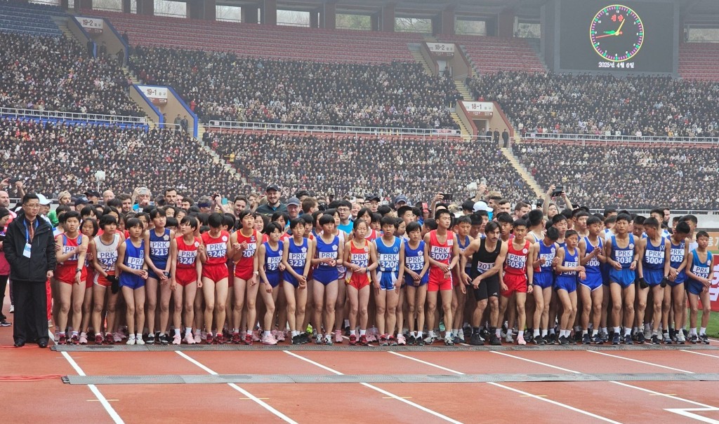北韩阔别6年再办国际马拉松。微博@CGNT记者团 北韩阔别6年再办国际马拉松。微博@CGNT记者团