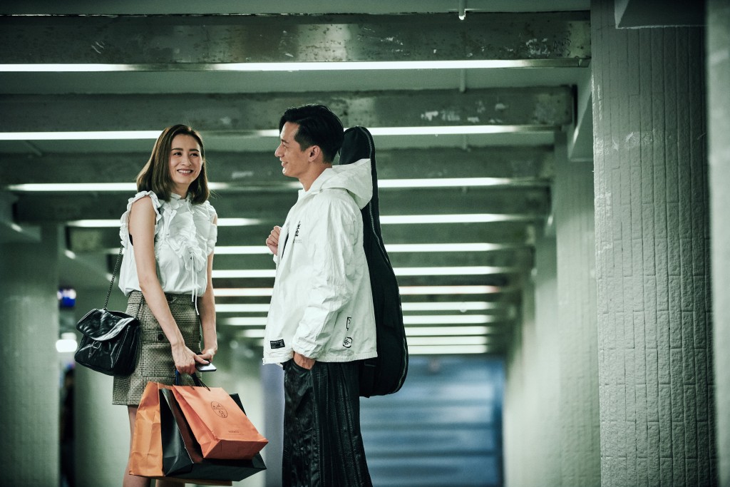 駱振偉在劇中演勁識𠱁女的PTBF 「Jamie」,搞到Jess神魂顛倒。
