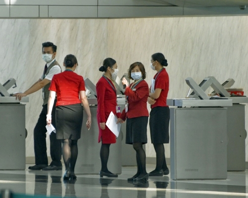 國泰航空歡迎機組人員獲撤銷檢疫令。資料圖片