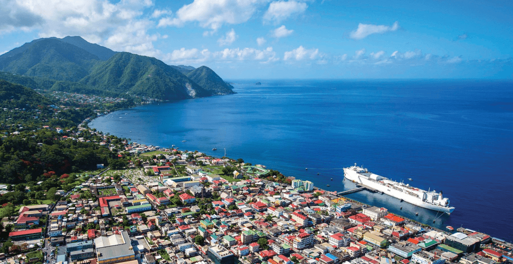格林納達（Grenada）位於東加勒比海向風群島最南端，南距委内瑞拉海岸約160公里，是英聯邦成員國。