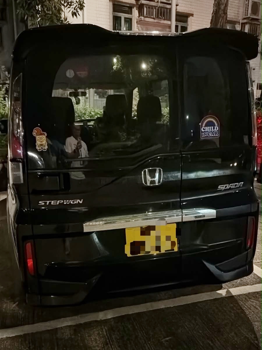 警方扣查兩部涉案車輛待進一步檢驗。