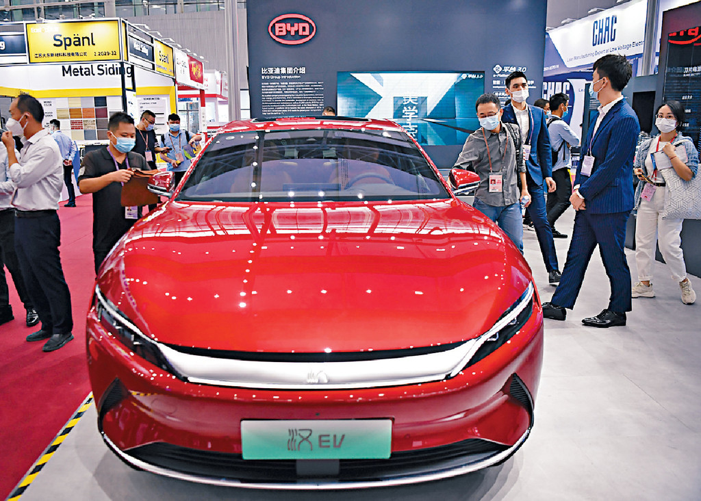 ■內地推進新能源政策,將利好電動車股比亞迪。 ■內地推進新能源政策,將利好電動車股比亞迪。