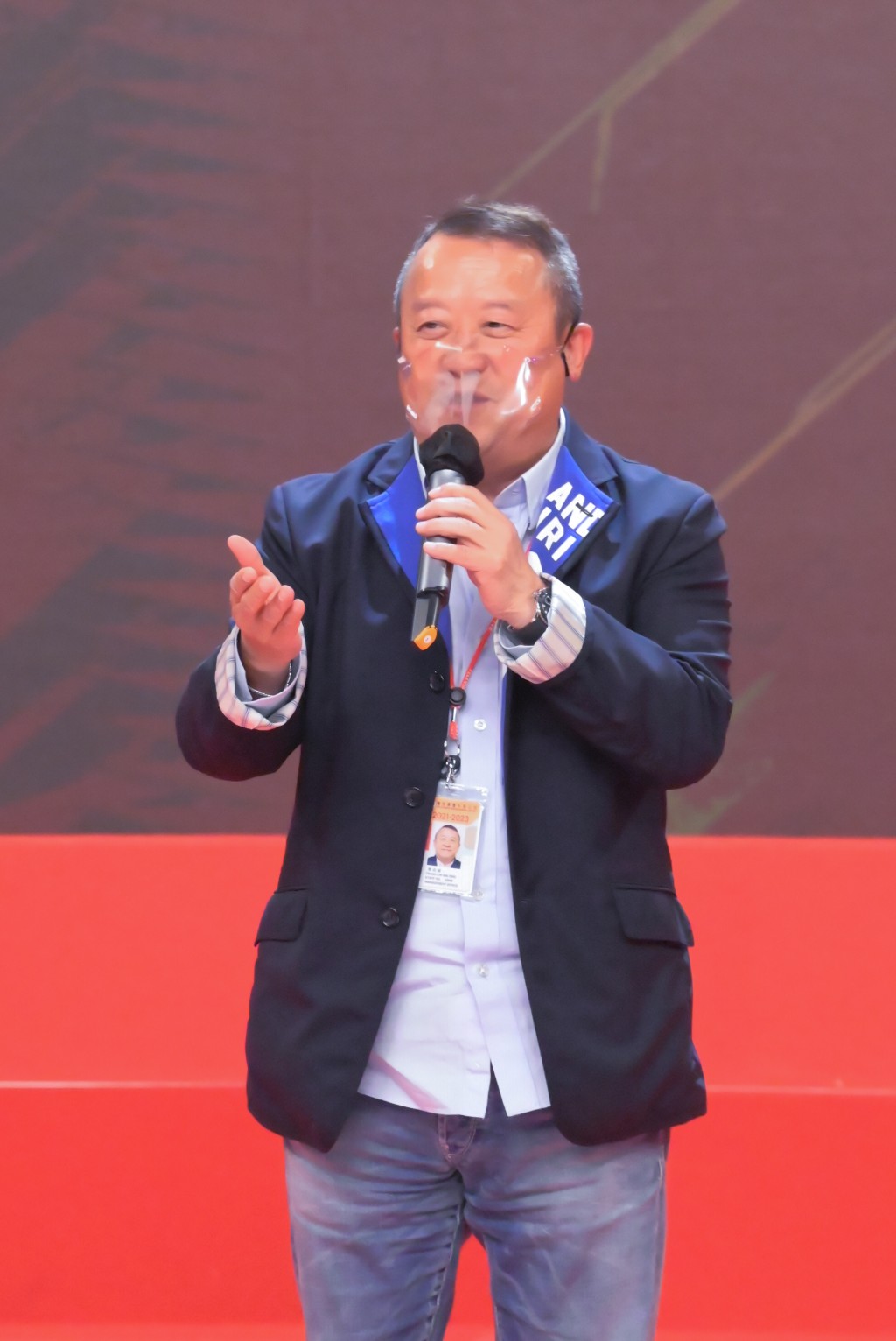 曾志偉返無綫好多人都開心。
