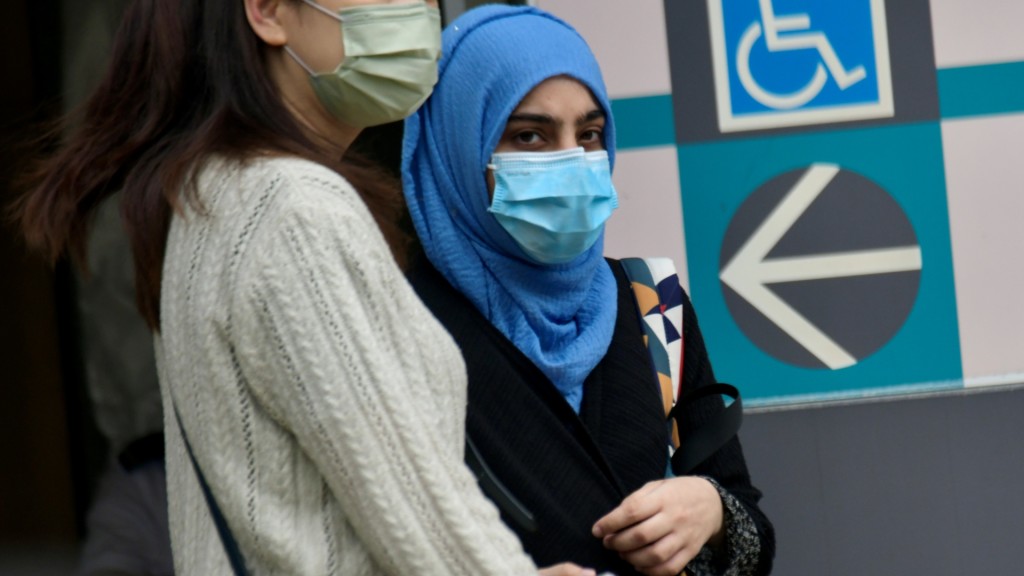 被告 Safia Kalsoom(右)。梁譽東攝