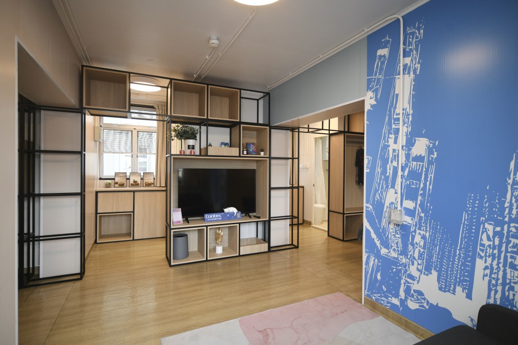 民青局局長麥美娟到啟德青年旅舍「啟航1331」視察。 民青局局長麥美娟到啟德青年旅舍「啟航1331」視察。