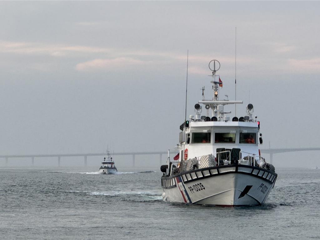 金門海巡隊獲報則立刻派遣2艇前往護航「初日號」，於下午5時許返抵金門。（中時新聞網）