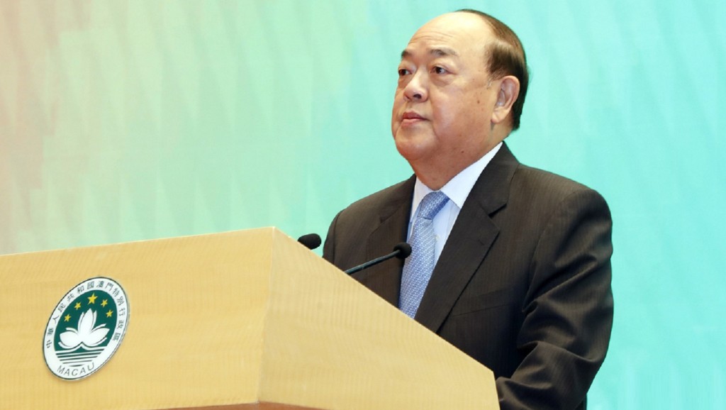 賀一誠頒布批示，自7月11日零時至7月18日零時，暫停所有從事工商業活動的公司和場所的運作。澳門新聞局圖片