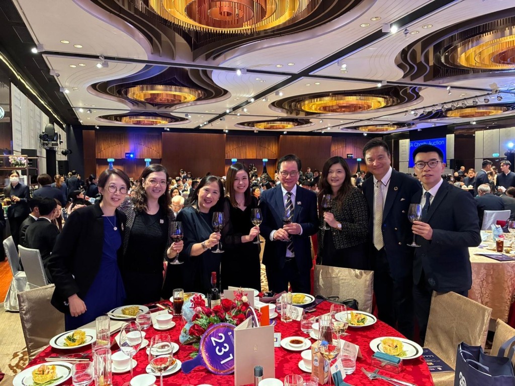 彭潔嫻（基真小學）、羅美寶（安基司小學）、李綺瓊（大埔循道衛理小學）、廖詠琪（九龍塘聖若望英文書院）、吳麗芬（九龍塘宣道小學）、林克忠（宏信書院）、陳偉倫（香港華仁書院）。徐區綺華（福建中學附屬學校）因事先行離席。