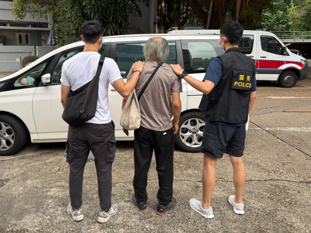 70歲姓陳老翁涉嫌「販運危險藥物」被捕。 70歲姓陳老翁涉嫌「販運危險藥物」被捕。