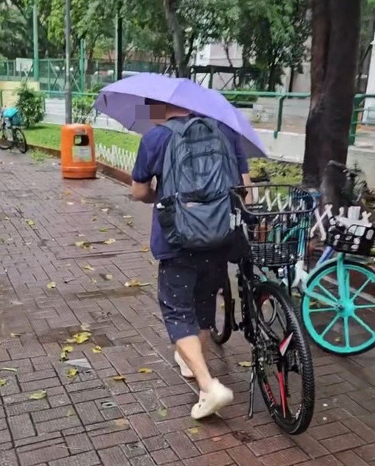 事主：真係吖！你老母，你真係拆Ｘ我個轆、掂Ｘ我個鎖，我Ｘ你Ｘ母呀真係！唔係阻唔阻塞交通問題，大佬，阻塞交通都唔到你管啦，係咪呀？你搵差佬啦！阿叔。fb「粉嶺上水街坊交流區」截圖