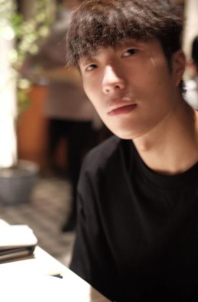 眼細細的確很有韓國Oppa的感覺。