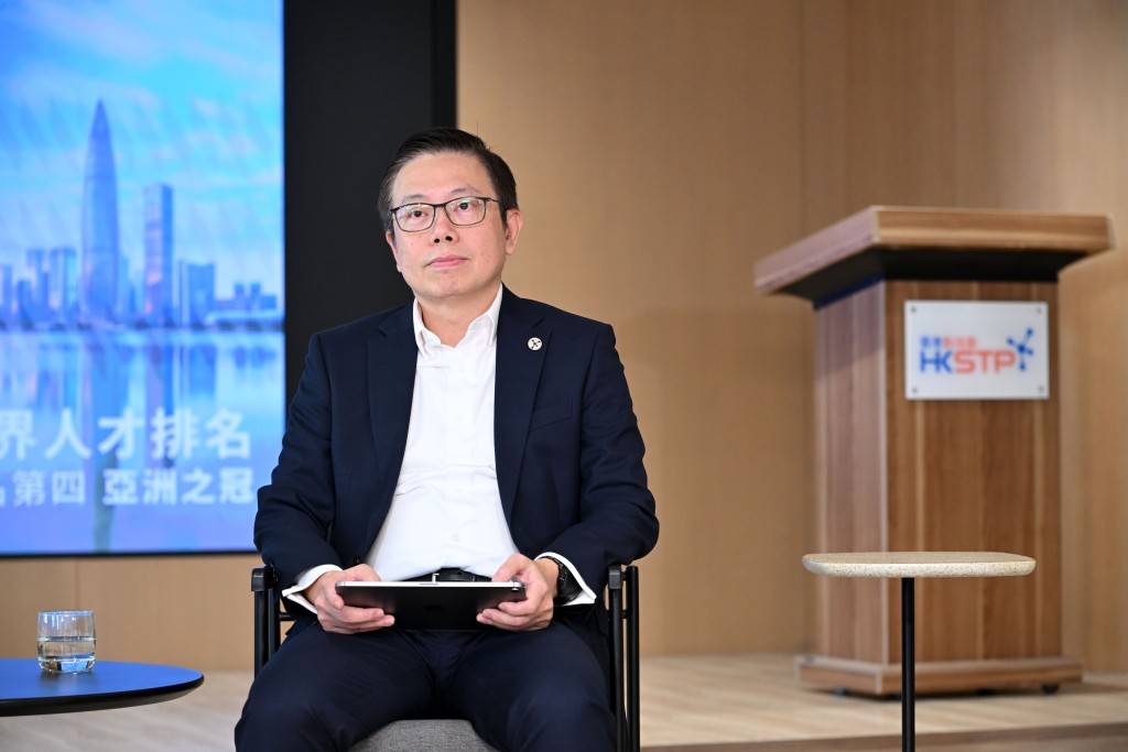 黃秉修(圖)表示,期望「INNOPOLE」能開拓創新前沿,以「AI+」賦能不同產業的升級轉型。 黃秉修(圖)表示,期望「INNOPOLE」能開拓創新前沿,以「AI+」賦能不同產業的升級轉型。