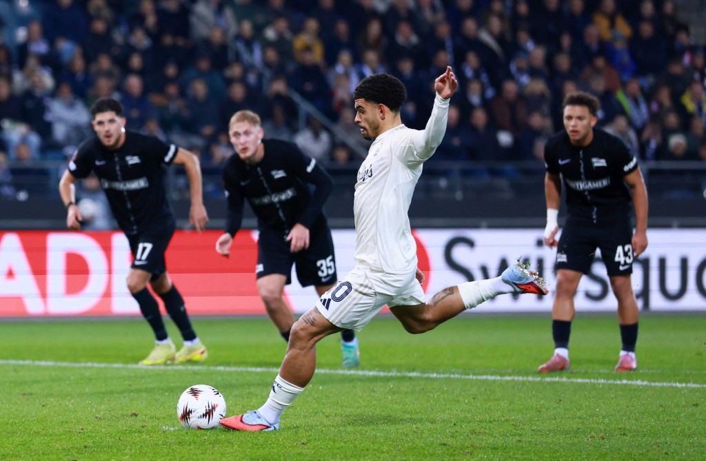 基比斯韋特12碼宴客。路透社