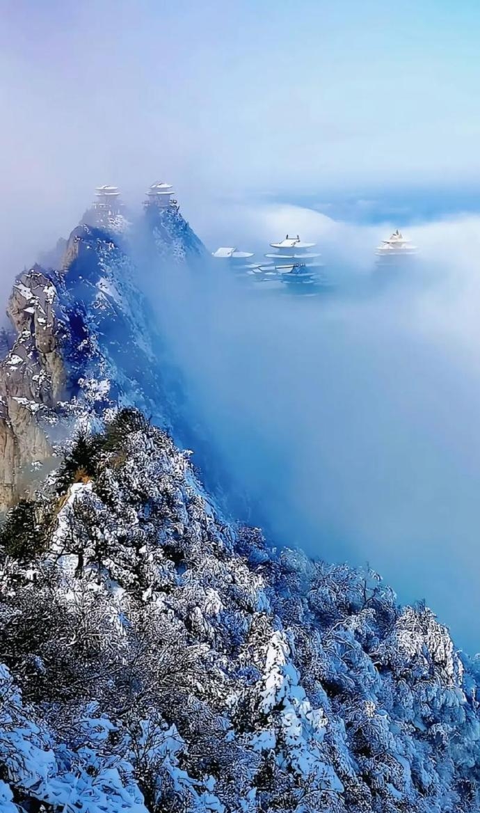 老君山奇觀。  老君山奇觀。