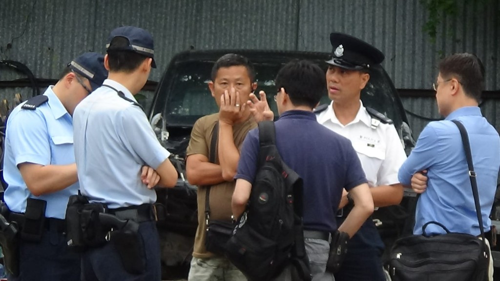 目擊的工友(中)。