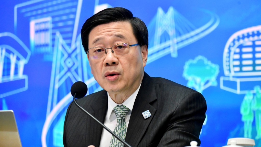 李家超表示，政府会尽力而为帮助市民生育。