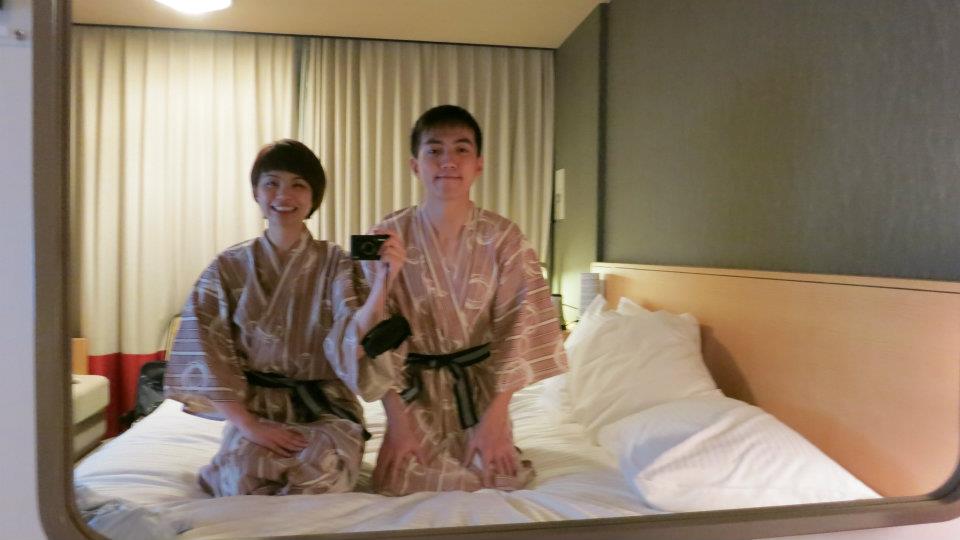 紀男與太太非常恩愛,不時出國旅行。 紀男與太太非常恩愛,不時出國旅行。