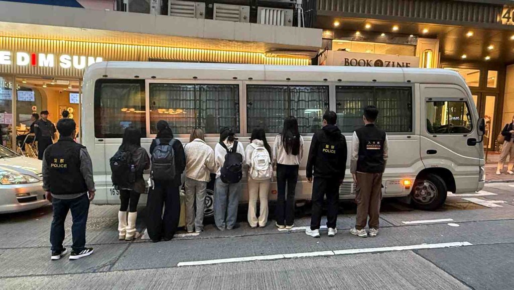 跨部門港島打擊黑工聯合行動 拘捕19人。警方圖片