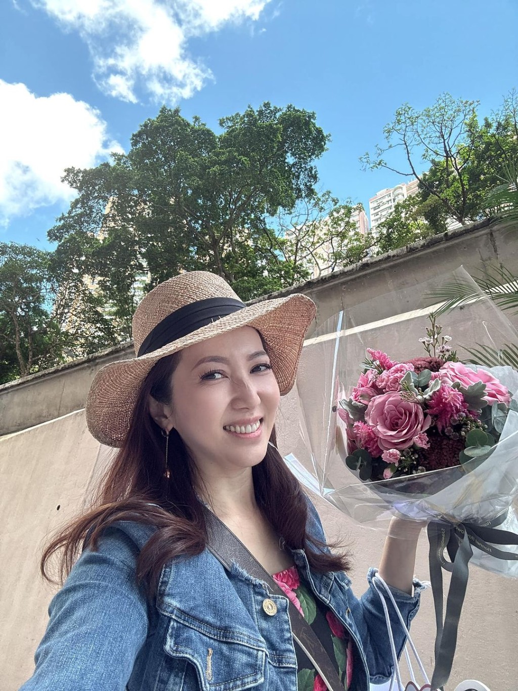 廖家儀與香港太古集團總裁陳世傑結婚後就定居香港。