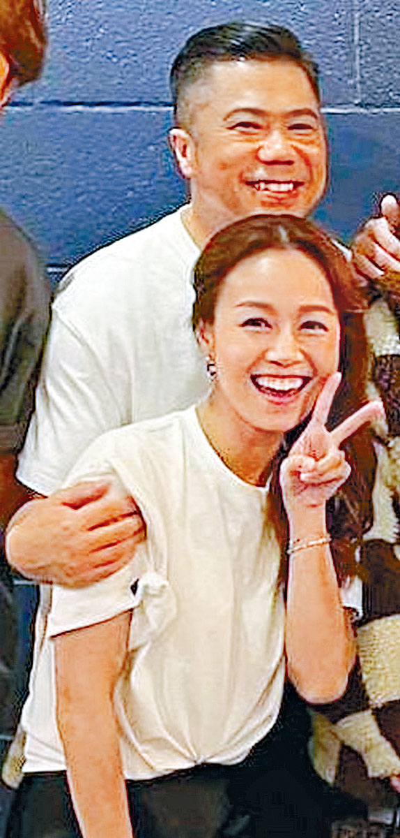 泥鯭與黃心穎被爆日前入紙註冊結婚。