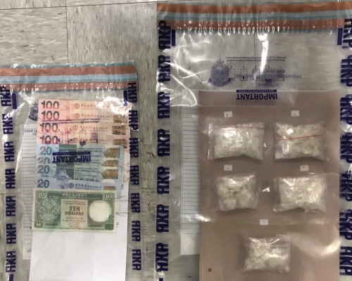 行動中檢獲的證物。
