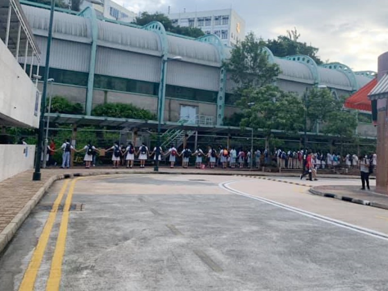 大埔學生組人鏈。SuetSuet Tam‎圖片