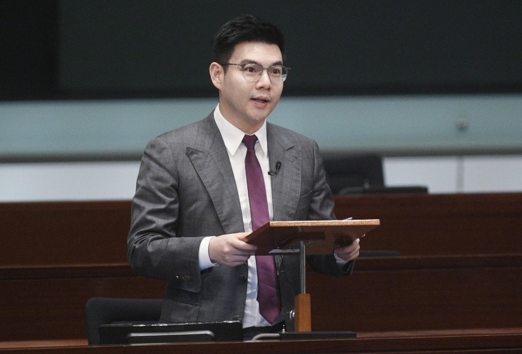 譚鎮國認為,重推租置對市民安居樂業非常有幫助。 譚鎮國認為,重推租置對市民安居樂業非常有幫助。