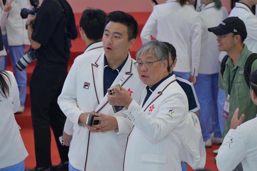 第20届亚洲运动会中国香港代表团授旗典礼。苏正谦摄