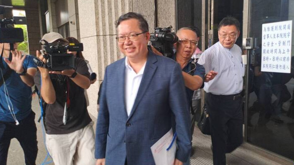 涉貪的台灣海基會前董事長鄭文燦日前獲准保釋後離開。自由時報