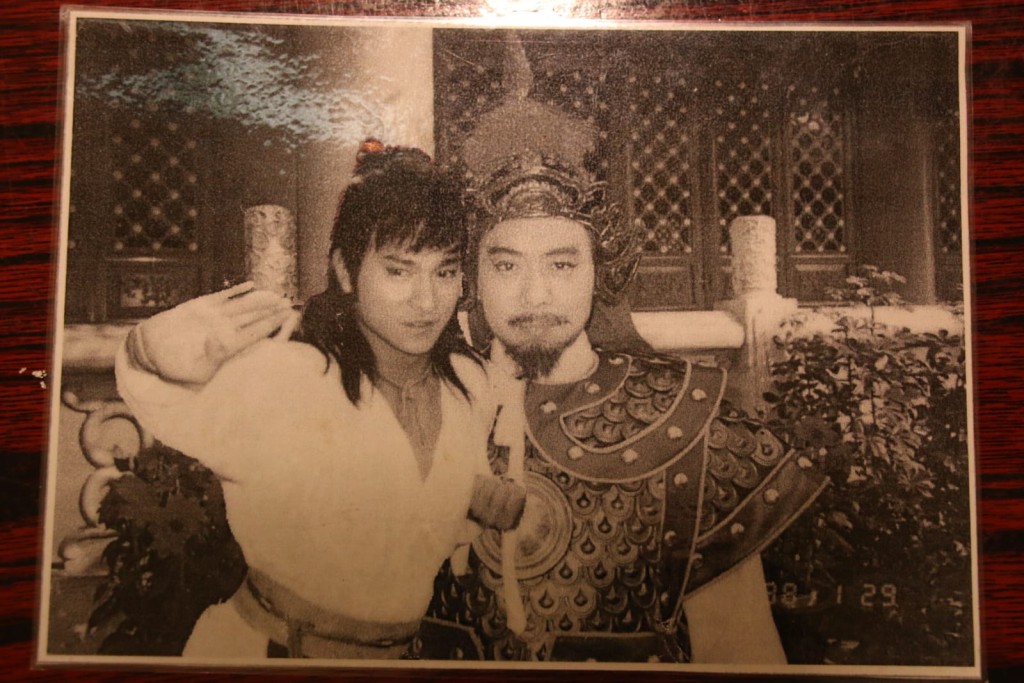 當年與劉德華在古裝劇中演出。