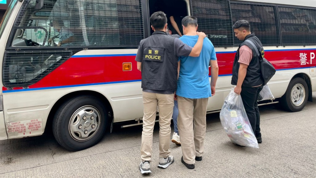 無牌牙醫荃灣出沒 警拘兩男。警方圖片