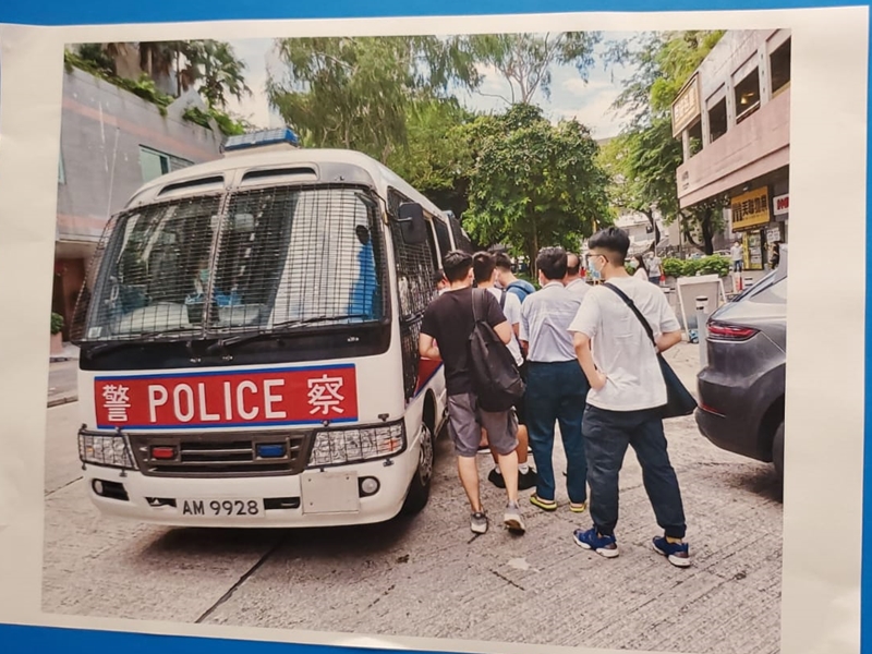 警方於行動中共拘捕37名人士。