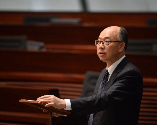 陳帆反對立法會特權法查土瓜灣站結構牆問題。