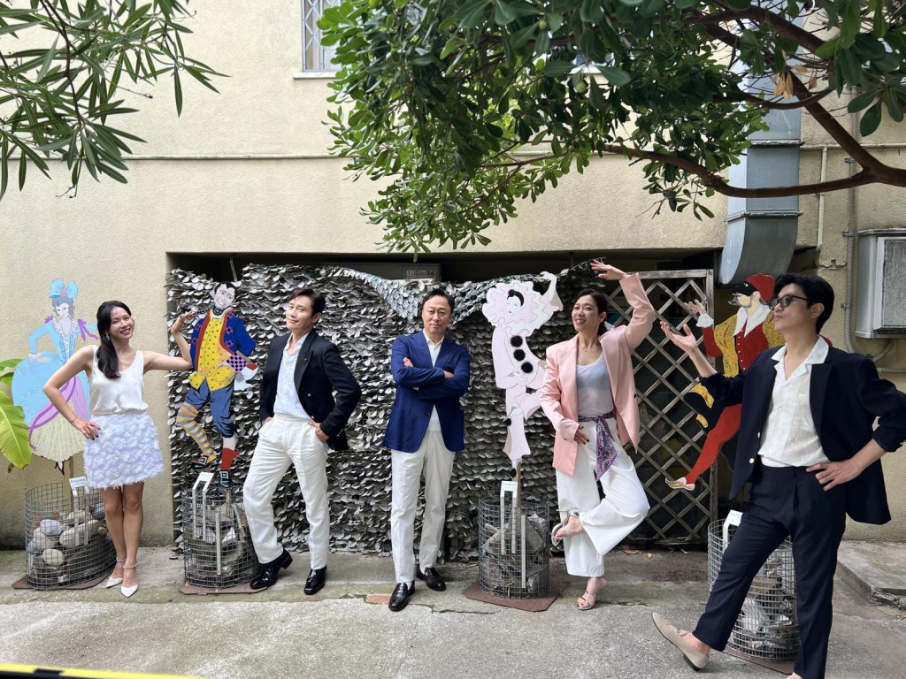 孫藝珍、李秉憲等昨日在水都遊覽。 孫藝珍、李秉憲等昨日在水都遊覽。