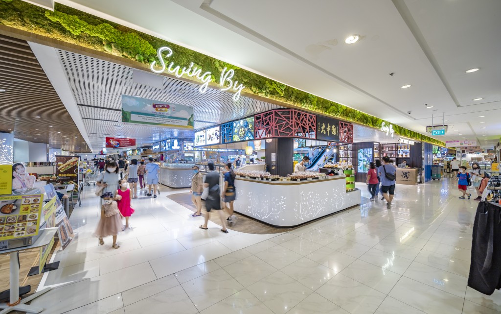 領展收購2個新加坡的社區零售資產中，還包括Swing By @ Thomson Plaza，是Upper Thomson住宅區內一個購物中心，目前接近全數租出。