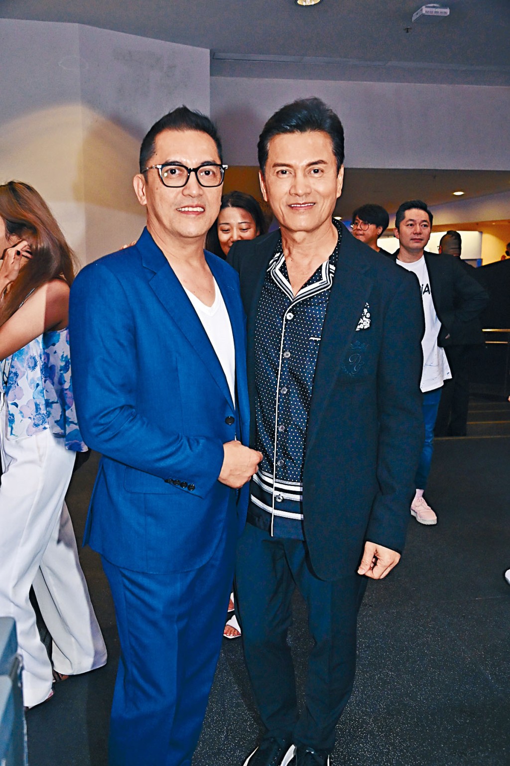 呂良偉替弟弟（左）未能入圍《中年好聲音2》感到不值。