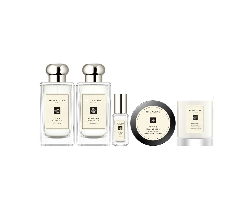 Jo Malone London - 奢华经典古龙水组合 $2,740 (原价$3,565 23%OFF):蓝风铃古龙水 100ml 鼠尾草与海盐古龙水 100ml 英国梨与小苍兰古龙水 9ml 牡丹与胭红麂绒润肤乳霜 50ml 青柠、罗勒与柑橘旅行香氛工艺蜡烛 60g