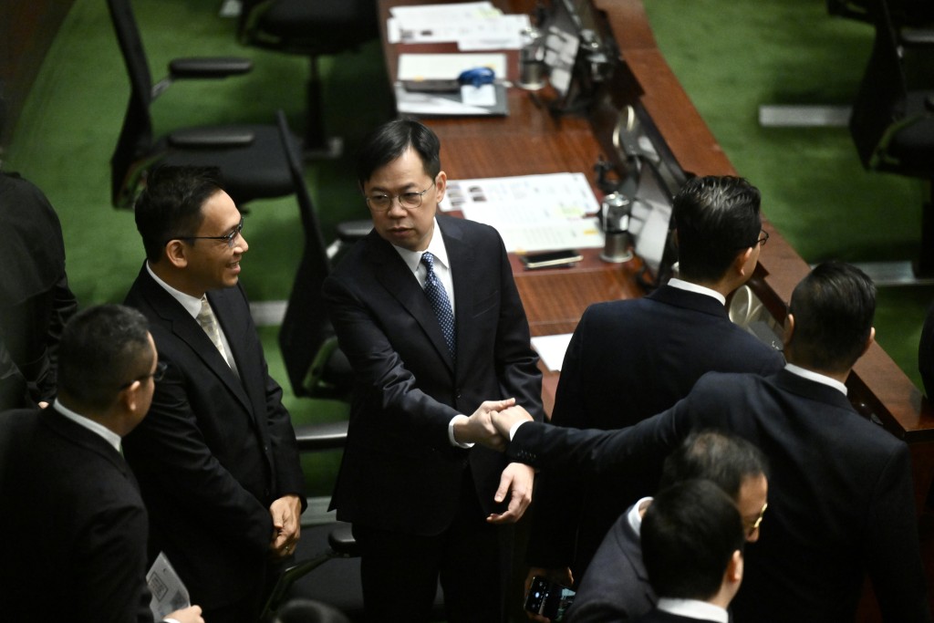陳振英被認為會競逐立法會主席一職。