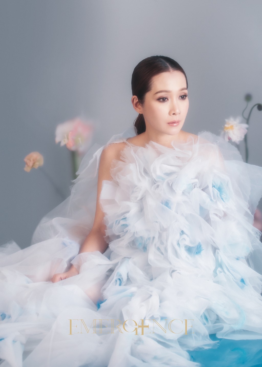 Jade在唱片封面拍攝，嘗試了不少造型。