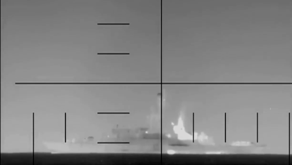 美國防部在社交平台發布擊沉護衛艦的影片。