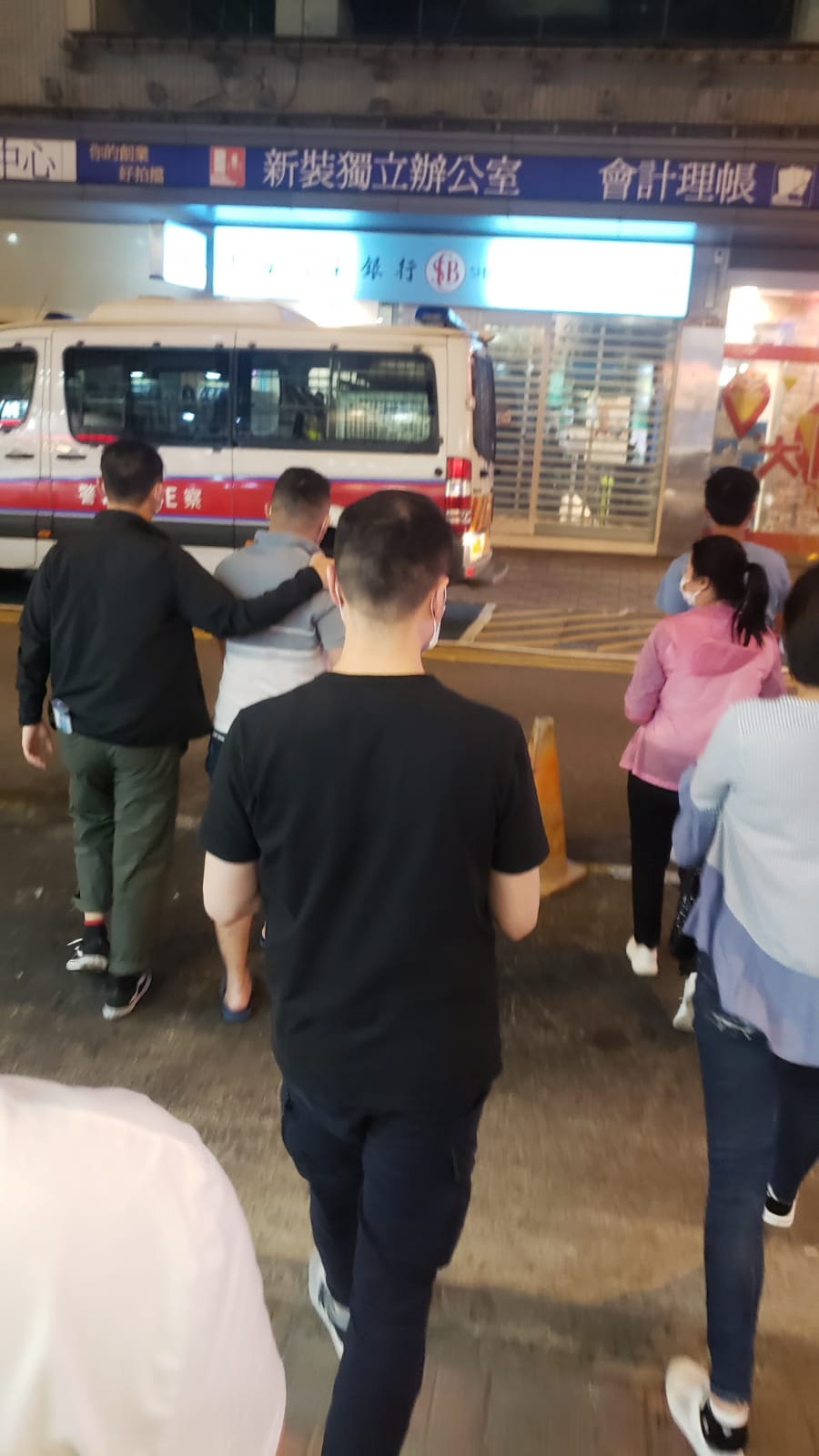部分被捕男女。圖:警方提供