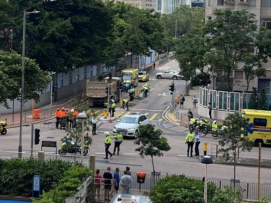 現場為筲箕灣愛賢街及愛禮街交界。 現場為筲箕灣愛賢街及愛禮街交界。