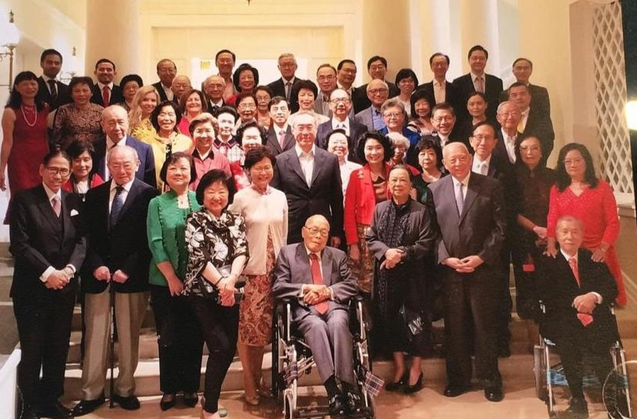 林鄭月初在禮賓府為鍾士元舉行慶祝101歲生日的午宴。