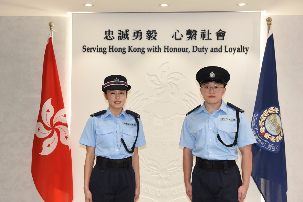 畢業輔警冼嘉豪(左)及郭倩明(右)期望以「雙重身份」回饋社會。 黃文威攝 畢業輔警冼嘉豪(左)及郭倩明(右)期望以「雙重身份」回饋社會。 黃文威攝