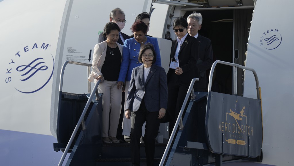 台灣領導人蔡英文轉抵伯利茲，繼續中美洲訪問行程。AP