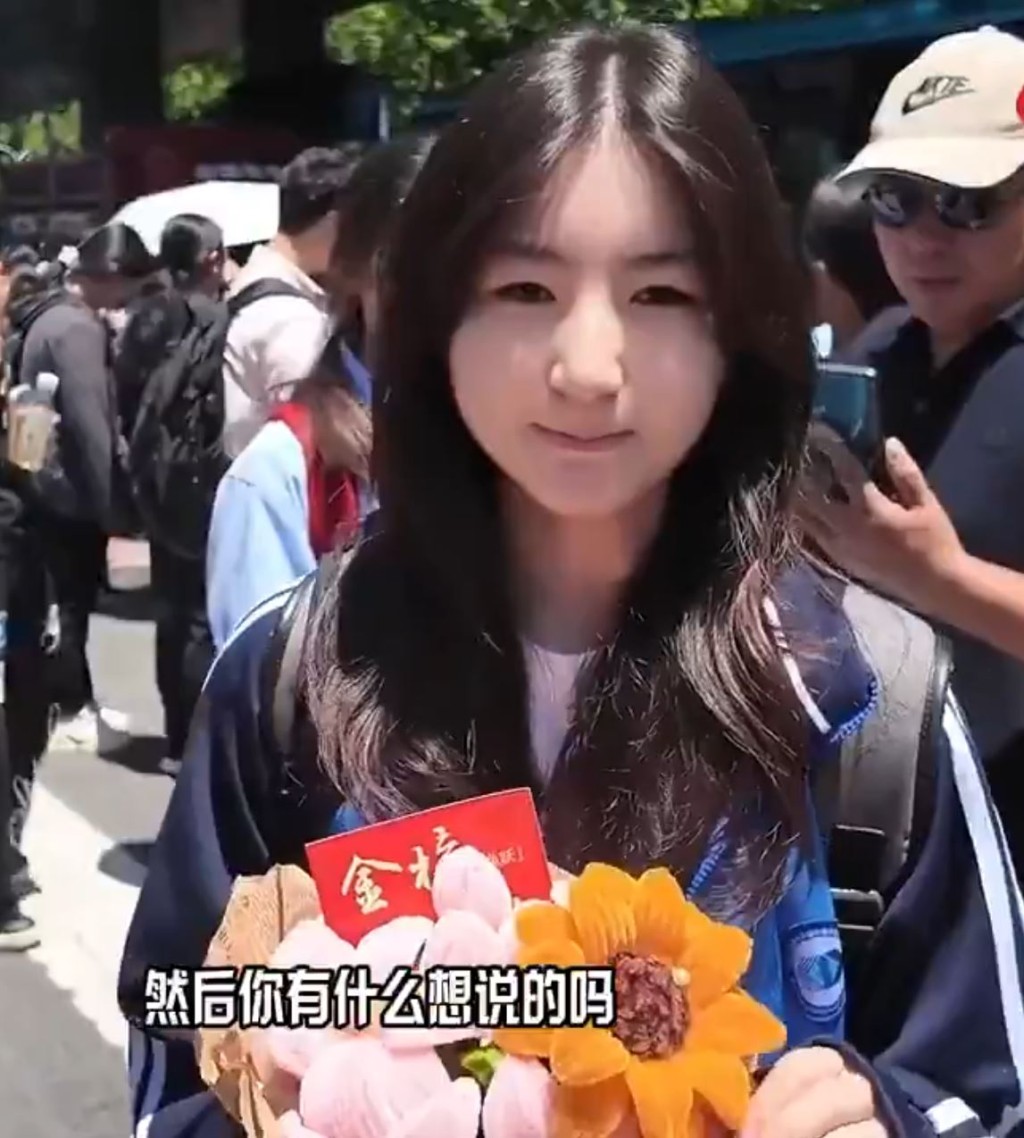 女高考生受訪時要求將性同意年齡提高到18歲，影片之後被全平台下架。