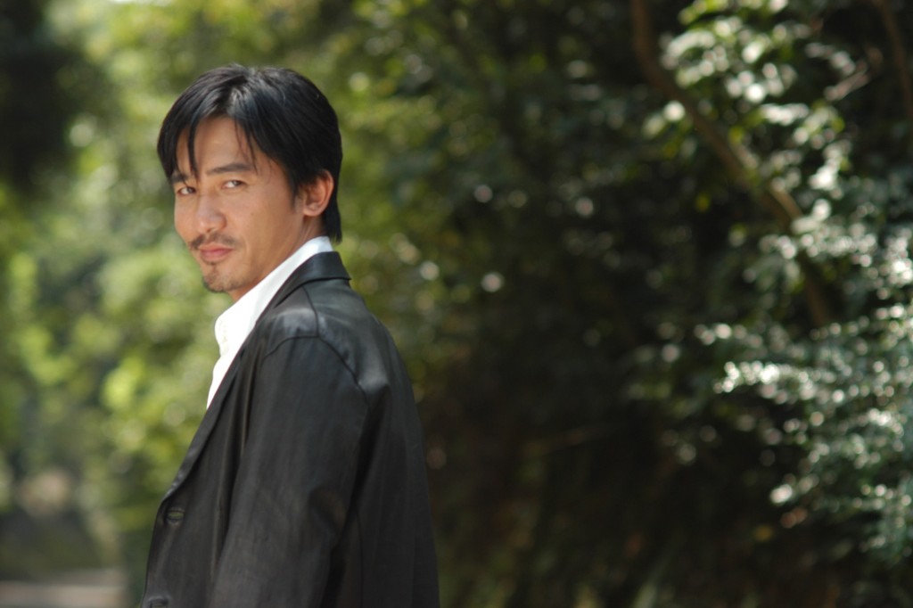 陈冠希与梁朝伟曾在《无间道》系列合作。