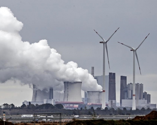 计划包括改善空气质量，使空气污染导致的过早死亡人数减少五成半。AP资料图片